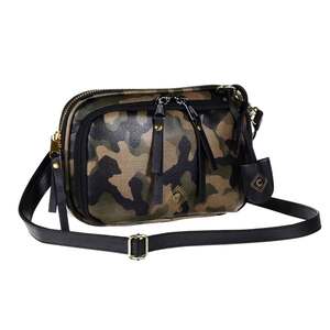 Girls With Guns Tomboy Concealed Carry Clutch - Camo